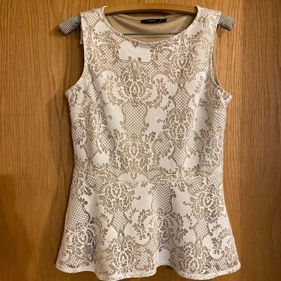 APT. 9 Women’s White & Tan Sleeveless Tp, size M. (S06) - Picture 1 of 4
